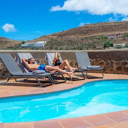 Casa Cueva El Caidero Country house